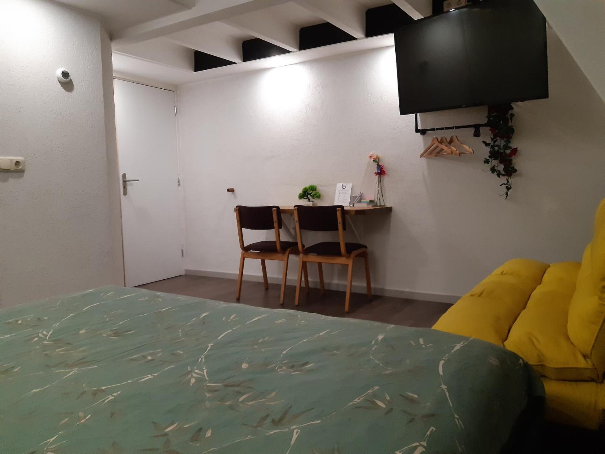 Pension Het Hoefijzer Бюрен Экстерьер фото