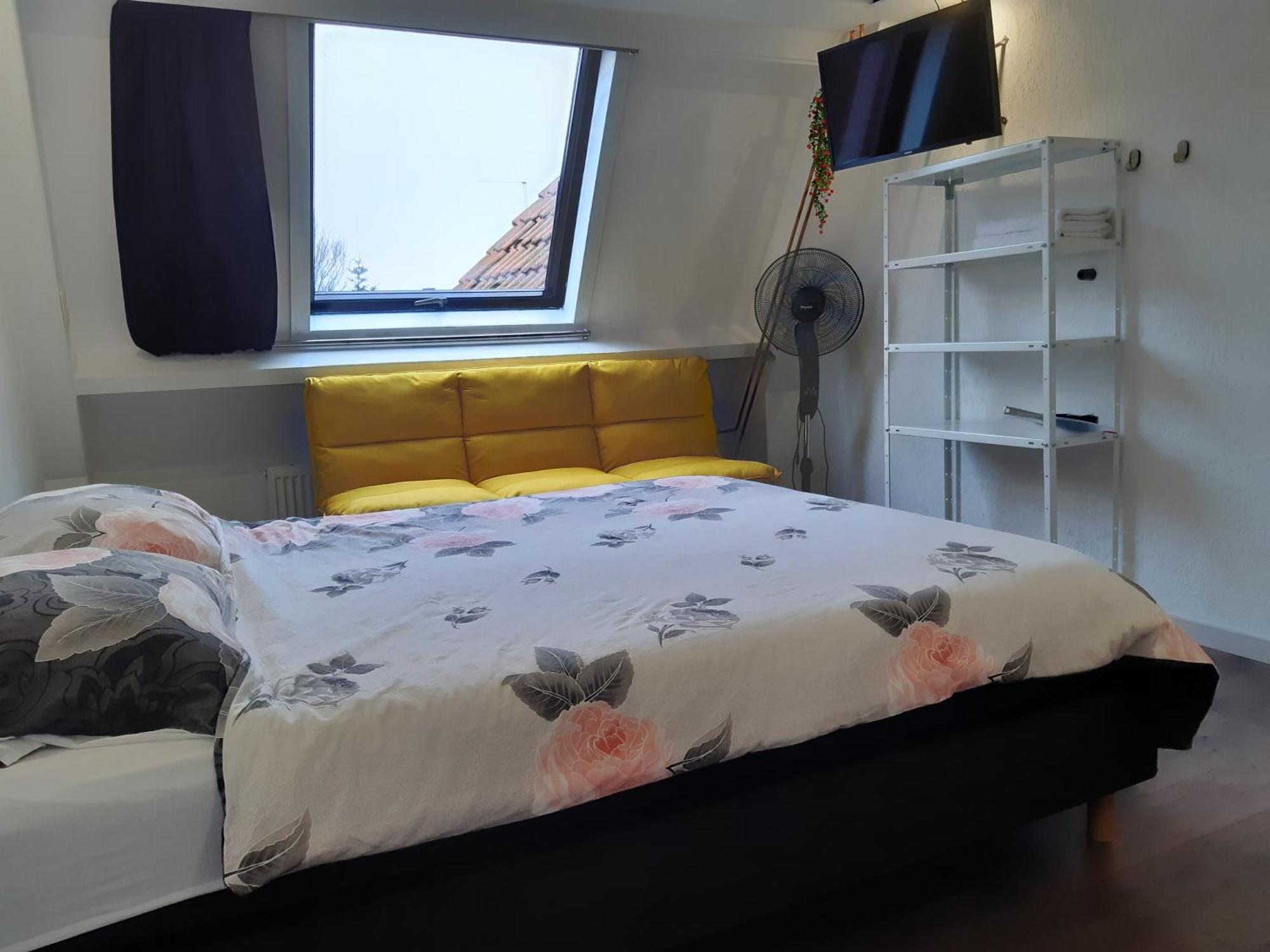 Pension Het Hoefijzer Бюрен Экстерьер фото